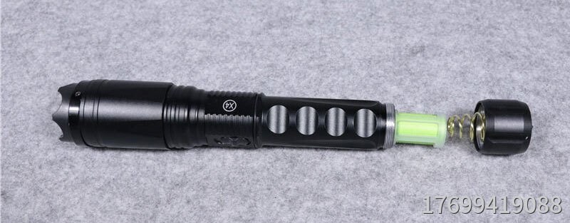 如何購(gòu)買高性能防身電棍？